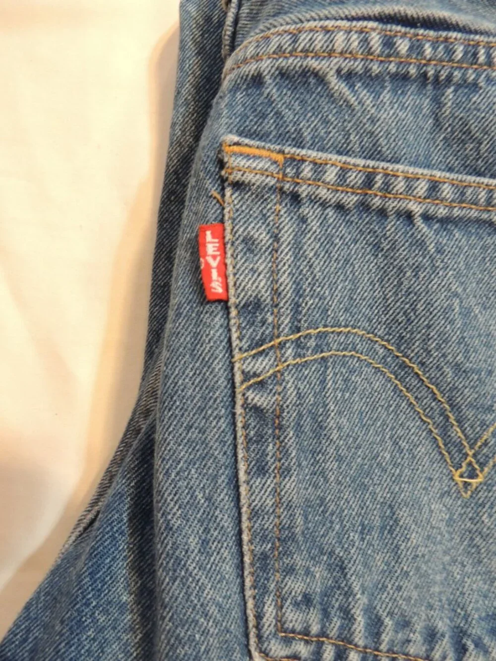 Levi 501 Jeans Button Fly 2004 Women 27x30 Pockets Large E Denim Blue Jeans